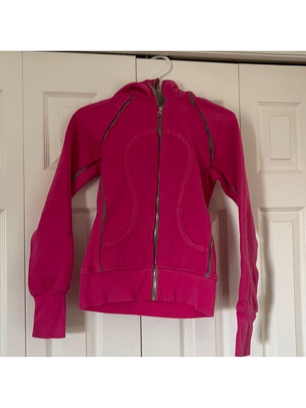 Rare lululemon Scuba find size 2🥰🥰